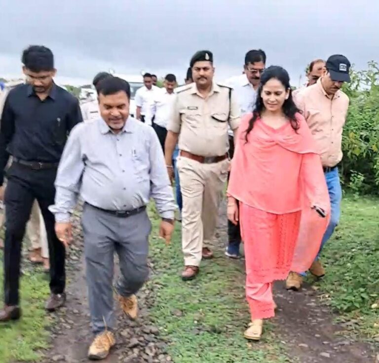 उप वन महानिदेशक ने किया मेडिकल कॉलेज की प्रस्तावित भूमि का निरीक्षण