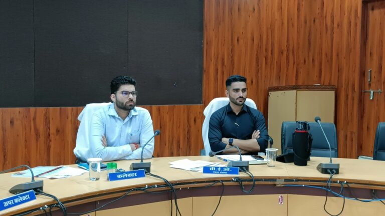 लंबित सीएम हेल्पलाईन प्रकरणों के निराकरण पर फोकस करें – श्रेयांश कूमट