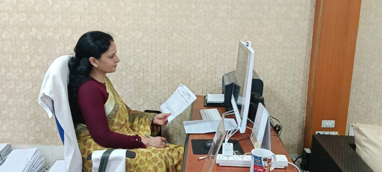 कलेक्टर ने की राजस्व महाभियान की समीक्षा – मण्‍डला