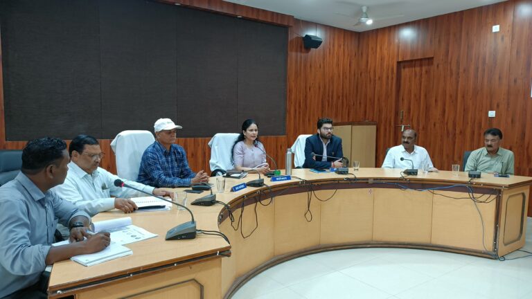 व्यय लेखा, उड़नदस्ता एवं वीडियो निगरानी टीम का प्रशिक्षण संपन्न (मण्‍डला समाचार)