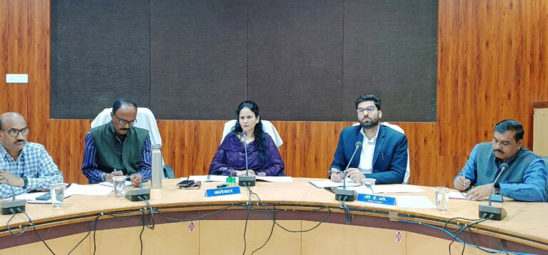 सौंपे गए दायित्वों के बेहतर निर्वहन हेतु अभी से तैयारियाँ प्रारंभ करें – डॉ. सिडाना (मण्‍डला समाचार)