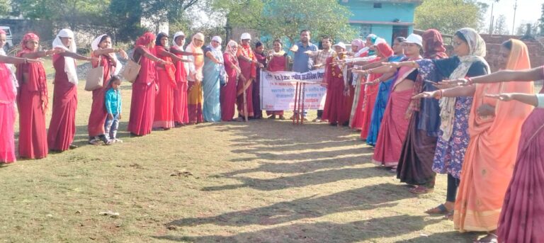 स्वीप खेल उत्सव के तहत क्रिकेट मैच आयोजित