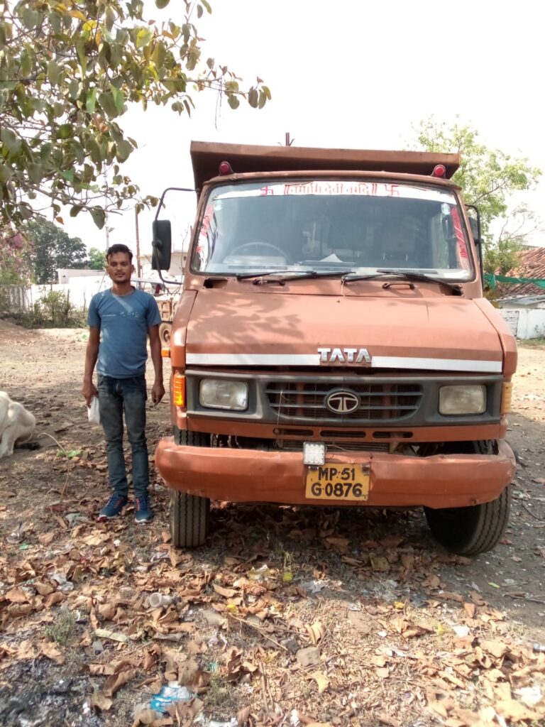 रेत के अवैध उत्खनन में संलिप्त 1 वाहन जब्त