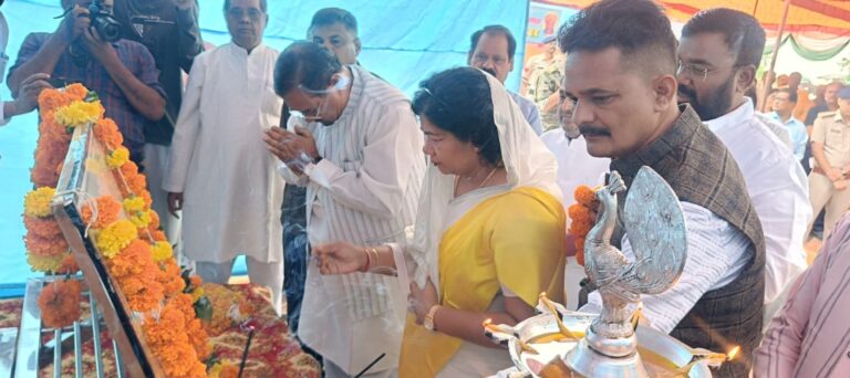 18 सितंबर को बलिदान दिवस का श्रृद्धांजलि कार्यक्रम राज राजेश्वरी किला वार्ड में संपन्न हुआ